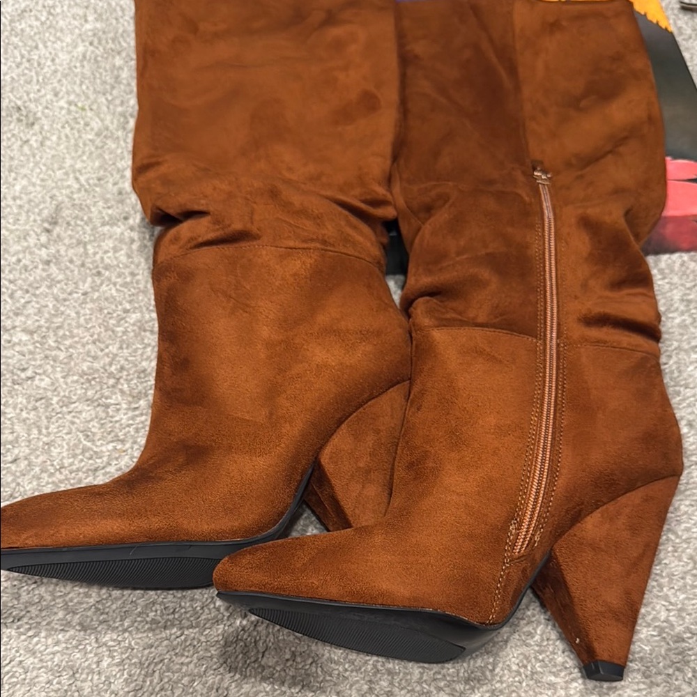 Slouchy Women's Brown Knee-High Boots - Picture 2 of 8